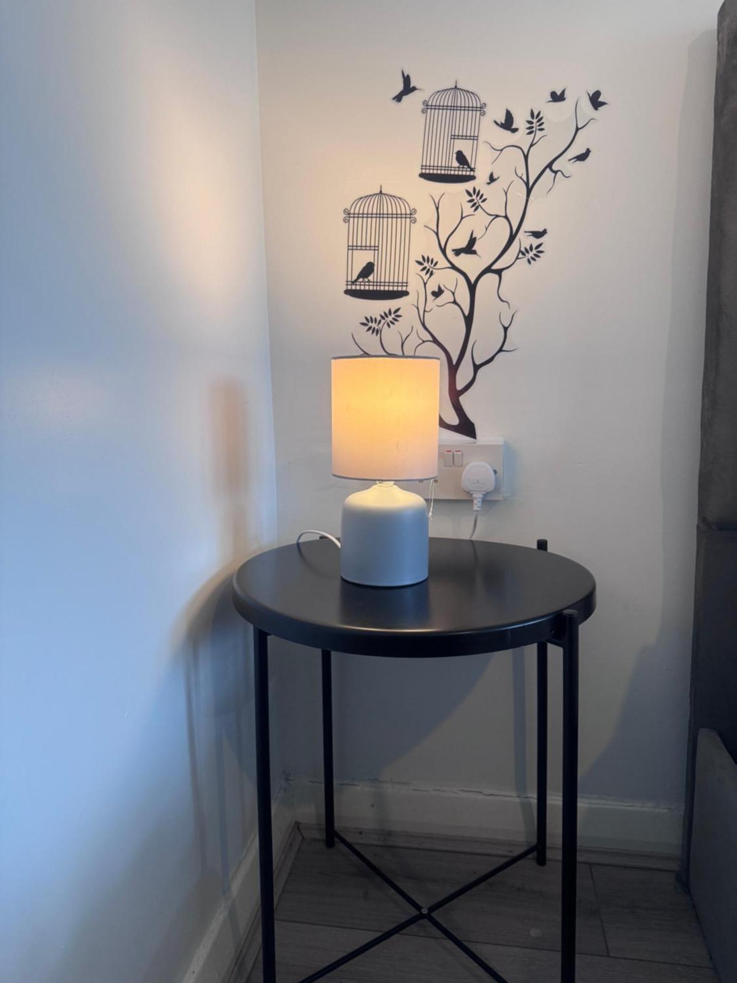 Modern Room In A 4 Bedroom Flat In London, Shared Bathroom! Экстерьер фото